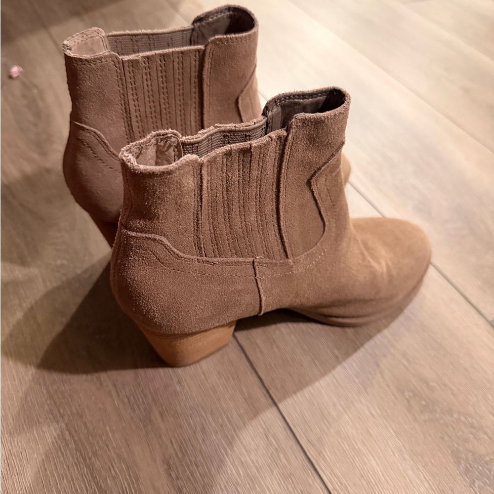 Dolce Vita Tan Ankle Boots
